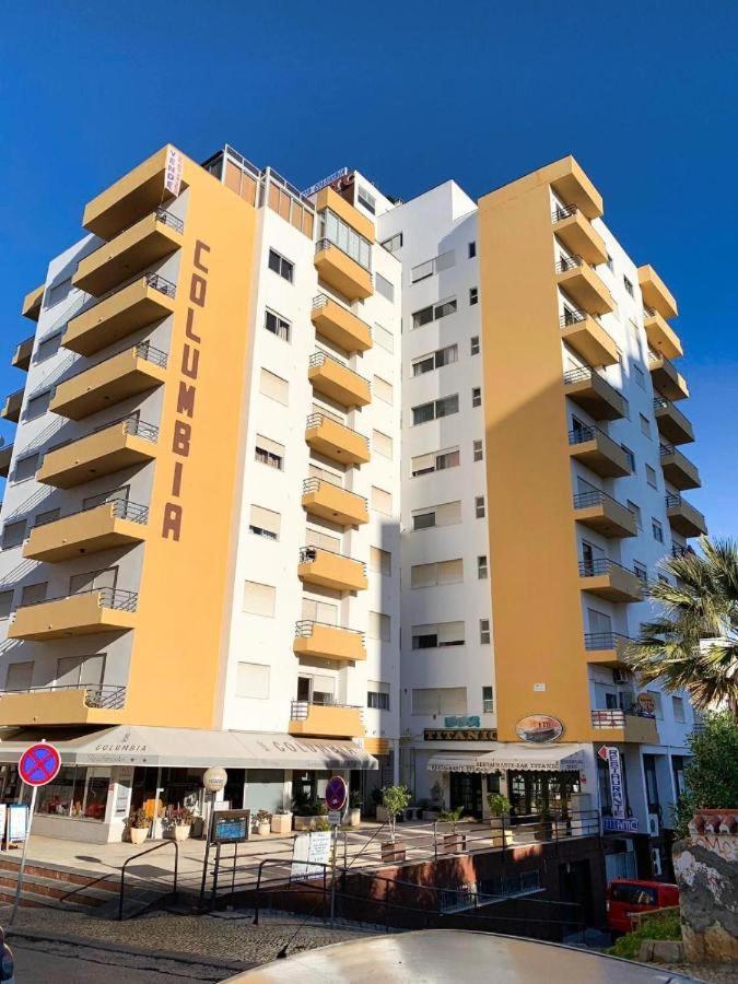 T1 Na 1 Linha Da Da Rocha Apartment